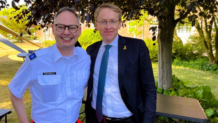 Zusammenarbeit im Katastrophenschutz: Gemeinsam mit Ministerpräsident Daniel Günther